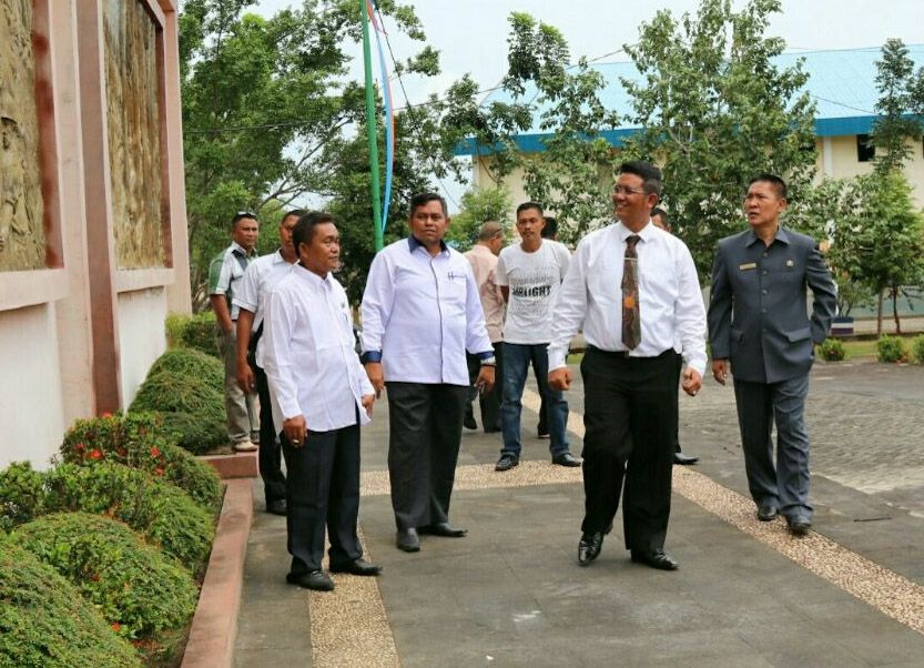 Bupati Bintan H Apri Sujadi didampingi sejumlah SKPD Bintan