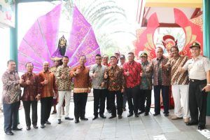 Kapal Pesiar Mewah Genting Dream Cruise Tiba di Bintan