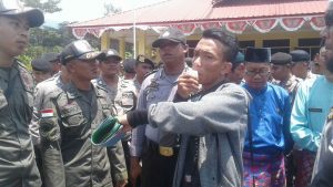 Puluhan Massa Pemuda Datangi Kantor DPRD Lingga