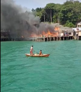 Sijago Merah Gulung 5 Rumah di Kampung Pulau Mas Bangsal