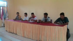 Rapat Debat warga Dengan Perangkat Desa Batu Berdaun