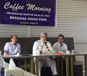 Gelar Coffe Morning Bersama Insan Pers, Rektor Umrah Sampaikan Prestasi