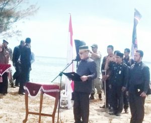 Bupati Lingga Lantik 140 Orang Pejabat di Pantai