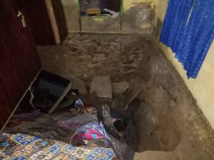 Lantai Rumah Milik Ramadani Jebol Dihantam Gelombang