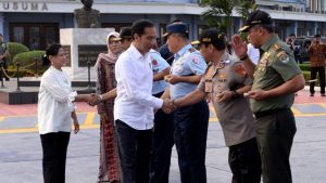 Kunjungan Kerja Pertama Pasca Dilantik, Presiden Jokowi ke Papua dan Papua Barat