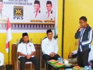 Penyerahan Formulir: Jhony Charles Optimis Bakal Diusung PKS