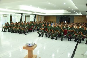 Segenap Prajurit dan PNS Lantamal IV Ikuti Jam Komandan