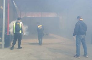 Cegah DBD, Polres Anambas Lakukan Fogging