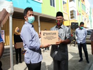 BP Batam Serahkan Bantuan Sembako di Kecamatan Batu Aji