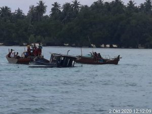 Kapal Pompong dan Pemiliknya Tenggelam di Perairan Lingga