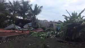 Angin Puting Beliung Porak-porandakan Puluhan Rumah di Karimun