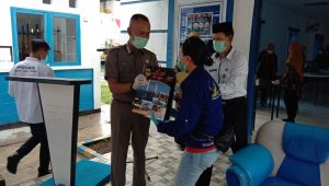 Yusrizal Resmikan Rumah Sakit Apung Di Kecamatan Senayang