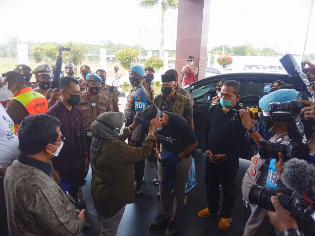 Kebut Pembukaan Travel Bubble, Sandiaga Minta Distribusi Vaksin di Bintan dan Batam Dipercepat