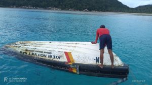 Nelayan Sunggak Temukan Speedboat Tanpa Mesin Mengapung Milik Vietnam