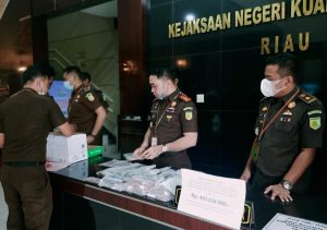 Usut Perjalanan Dinas Fiktif, Kejari Kuansing Sita Ratusan Juta Rupiah