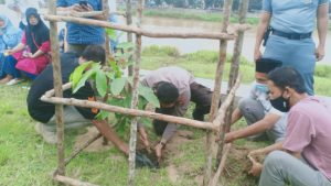 Peduli Penghijauan, Polres Kuansing Lakukan Penanaman Pohon