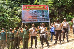 Cegah Pembalakan Liar, Kapolres Kuansing dan Sijunjung Patroli ke Hutan Lindung