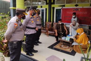 Kapolres Kuansing Tinjau Vaksinisasi COVID-19 Keliling di Kecamatan Kuantan Tengah