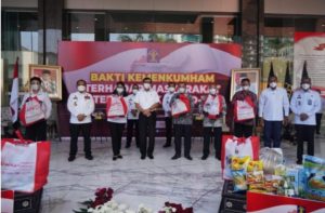 Kemenkumham Salurkan 46 Ribu Paket kepada Masyarakat Terdampak COVID-19