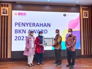 Pemkab Lingga Sabet Penghargaan Peringkat Pertama BKN Award 2021
