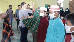 Ketua DPRD Inhil Buka Sunatan Massal