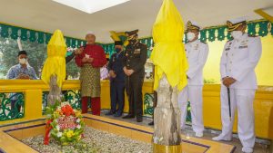 Hari Pahlawan, Nizar Ziarah Makam SMRS