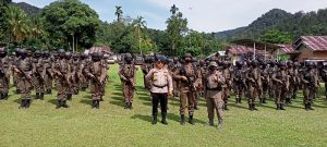 Polda Riau Turunkan Ratusan Personil Brimob Buru Pelaku Ilegal Logging di Rimbang Baling
