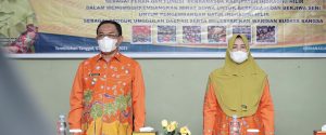 Peringati Hari Batik Nasional, Dekranasda Gelar Pelatihan Membatik yang Dibuka Oleh Bupati Inhil