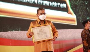 Pemkab Karimun Raih Anugerah Meritokrasi 2021 Dengan Predikat Baik