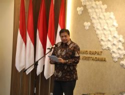 Menteri Koordinator Bidang Perekonomian Airlangga Hartarto Lantik Wan Darussalam Sebagai Anggota Bidang Pengusahaan BP Batam