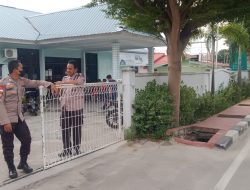 Akibat Pemadaman Listrik, Kantor PLN Karimun Dijaga Anggota Kepolisian