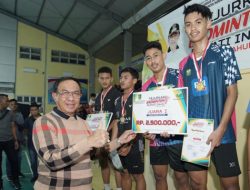 Bupati Inhil Resmi Menutup Kejurkab Badminton 2022
