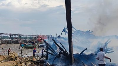Kapal Ikan di Karimun Sengaja Dibakar Pemiliknya
