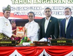 Gubernur Kepri Sampaikan Nota Keuangan dan Ranperda Perubahan APBD-P 2022