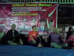 Bupati Lingga Nobar Bersama Warga Dukung Atlet Daerah di Timnas