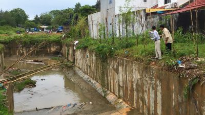 Komisi III DPRD Kepri Tinjau Saluran Air di Batam Tempat Langganan Banjir
