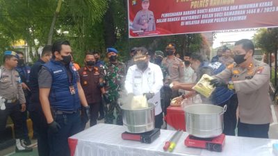 Polres Karimun Musnahkan 7,7 Kg Sabu dan Ribuan Botol Miras