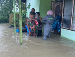 Serda Fadly Bantu Evakuasi Korban Banjir di Karimun