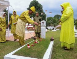 Gubernur Ansar Ziarah Makam Tokoh Pejuang Kepri