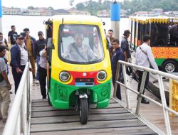 11 Unit Kendaraan Listrik Tiba di Penyengat, Ansar: Lebih Ramah Lingkungan dan Nyaman Bagi Wisatawan