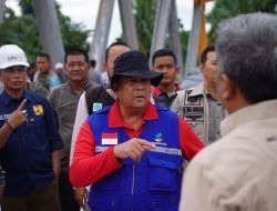 Pengerjaan Jembatan Surau Munai Rohul Ditinjau Gubernur Riau