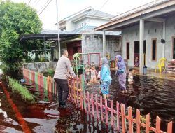 Kapolres Bengkalis Turun Langsung Kelapangan Temui Masyarakat Terdampak Banjir