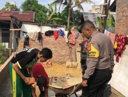 Colling System Pemilu, Polres Dumai Renovasi Rumah Warga