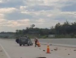 Kecelakaan Di Jalan Tol Pekanbaru-Bangkinang, Toyota Avanza Ringsek