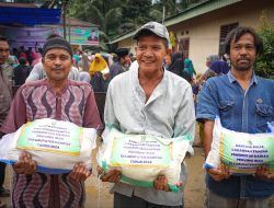 Terdampak Banjir, Warga Bantuan 15 Ribu Kg Beras