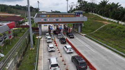 Tol Pekanbaru-Dumai Dilewati 303.446 Kendaraan, Terbanyak Dibanding JTTS Lainnya