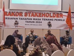 Tegas, KPU dan Bawaslu Kepri Minta Parpol Bersihkan Atribut Kampanye