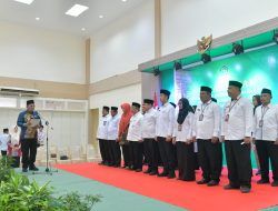 Lantik PPIH Embarkasi Batam, Gubernur Kepri Tekankan Pelayanan Prima Jamaah Haji