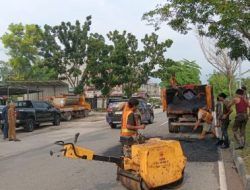 Pj Gubernur Riau Minta Perbaikan Jalan Berlubang Jelang Arus Mudik Lebaran 2024