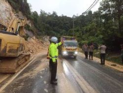 Siaga Longsor Saat Mudik Lebaran, Dinas PUPR-PKPP Riau Siapkan Alat Berat dan Nomor Pengaduan